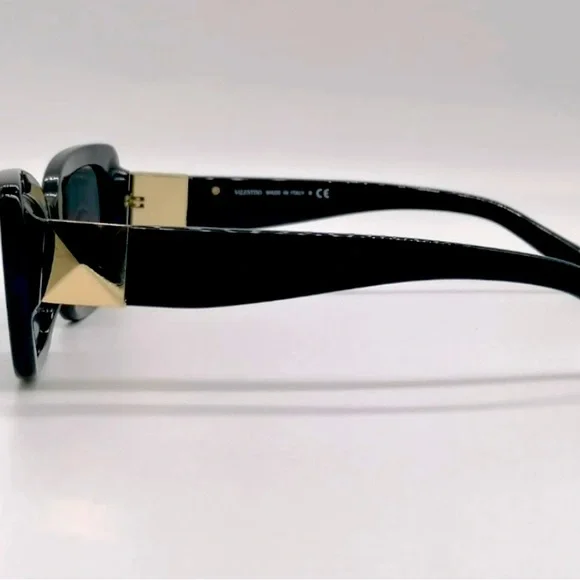 ♥️✨🖤Valentino Rock Studed Smoke Black Sunnies🖤✨♥️ - Picture 6 of 13